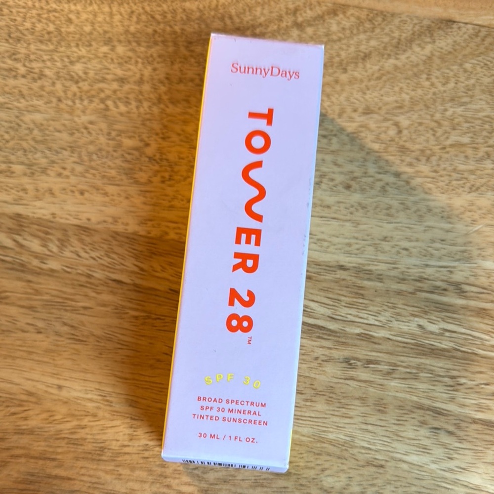 Tower 28 SunnyDays SPF 30 Mineral Tinted Sunscreen - 10 Larchmont NWT